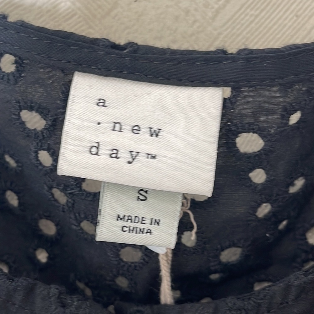 ❤️ 🆕 A NEW DAY Top Size S - Picture 4 of 5